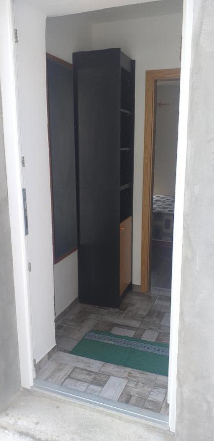 Relax In Crni Kal 2 Apartment Exterior photo
